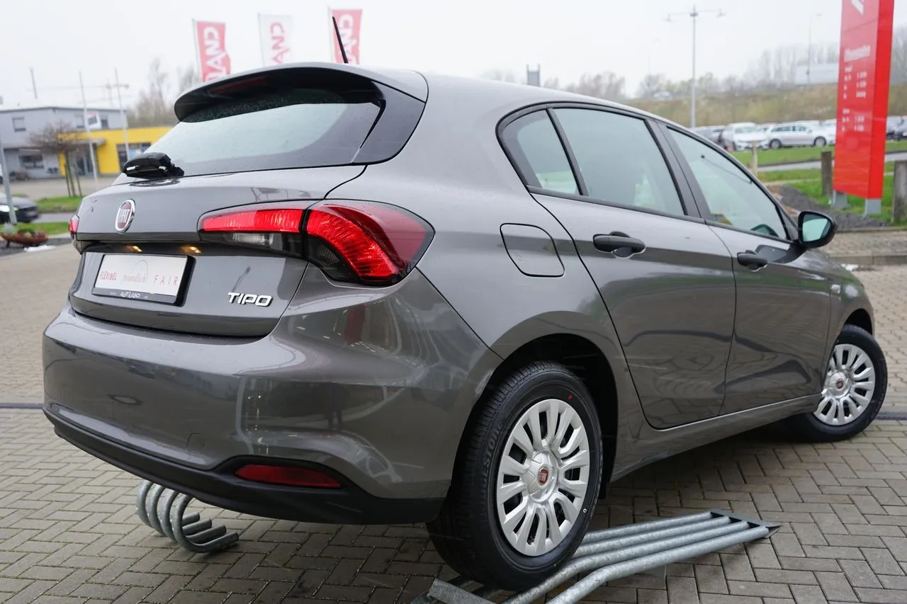 Fiat Tipo Hatchback 1.4 Bluetooth...  Image 4