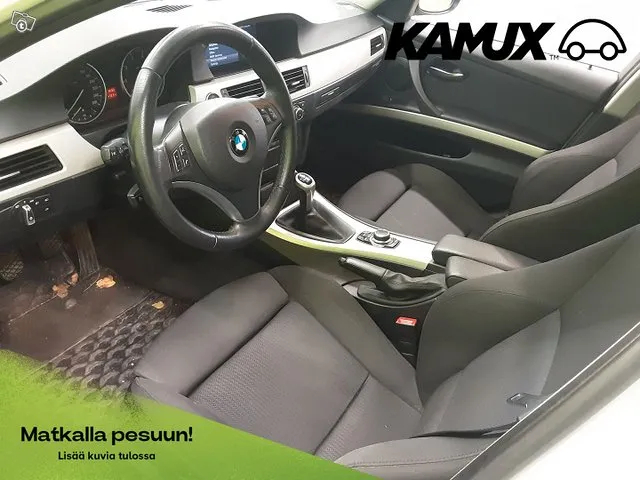 BMW 318 E91 Touring / Prof. Navi / Lohko + sisäpistoke / Bi- Image 5