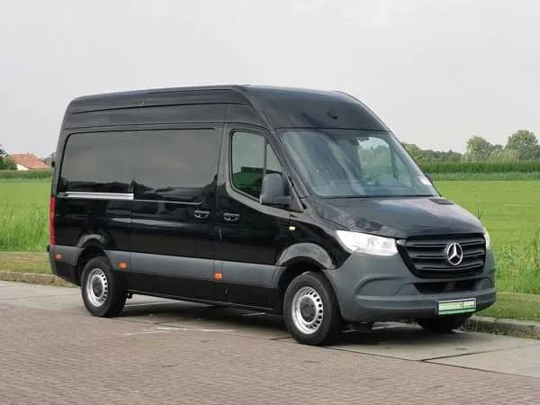 Mercedes-Benz Sprinter 314 L2H2 RWD Airco MBUX Image 4